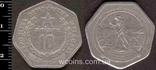 Монета Мадагаскар 10 аріарі 1992
