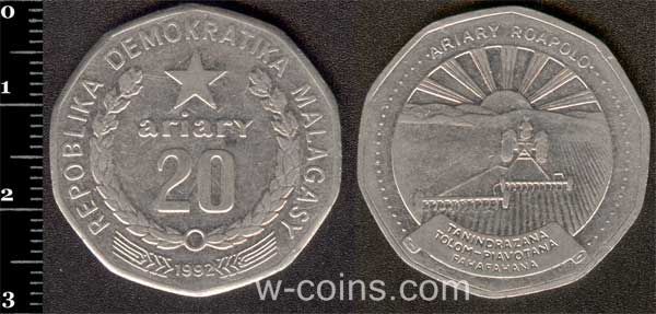 Монета Мадагаскар 20 аріарі 1992